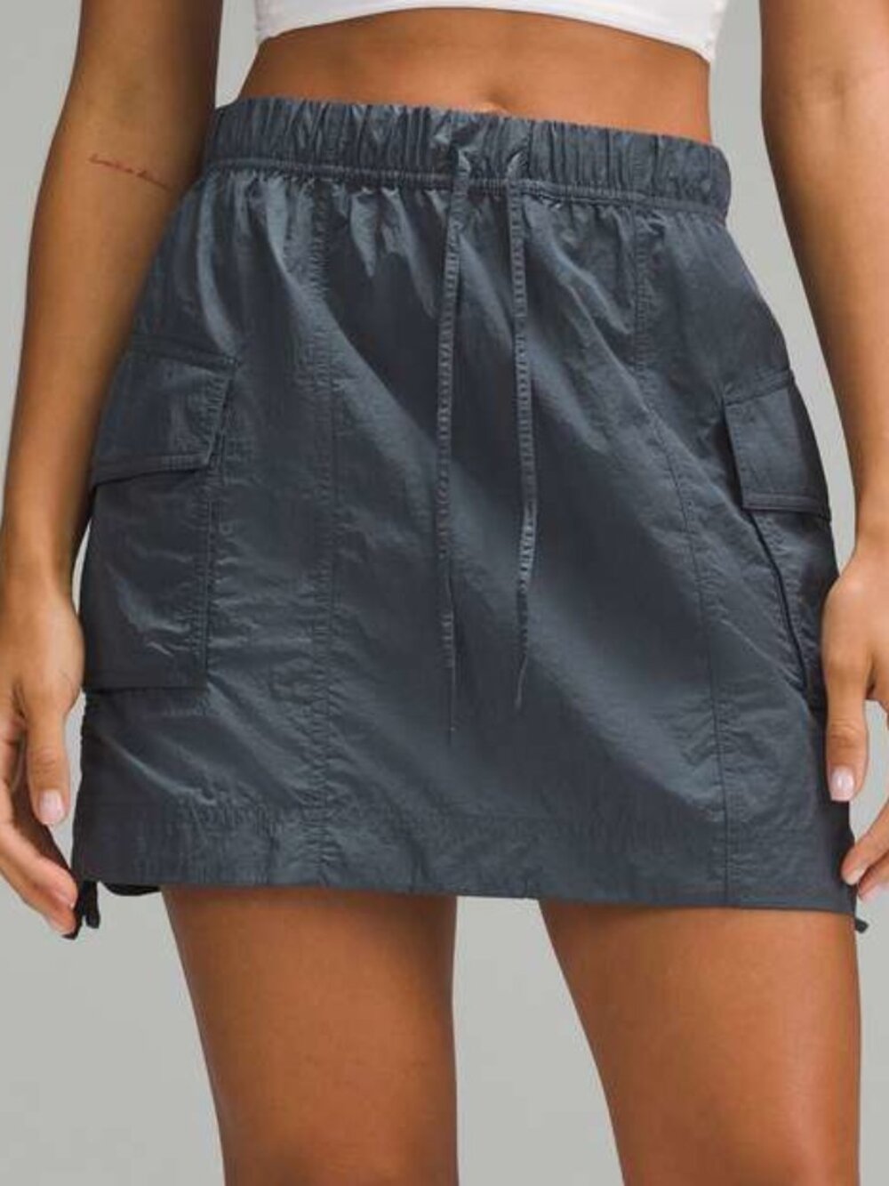 Lululemon Nylon Cargo Mini Skirt Oil Grey XL cinch hem pockets gray